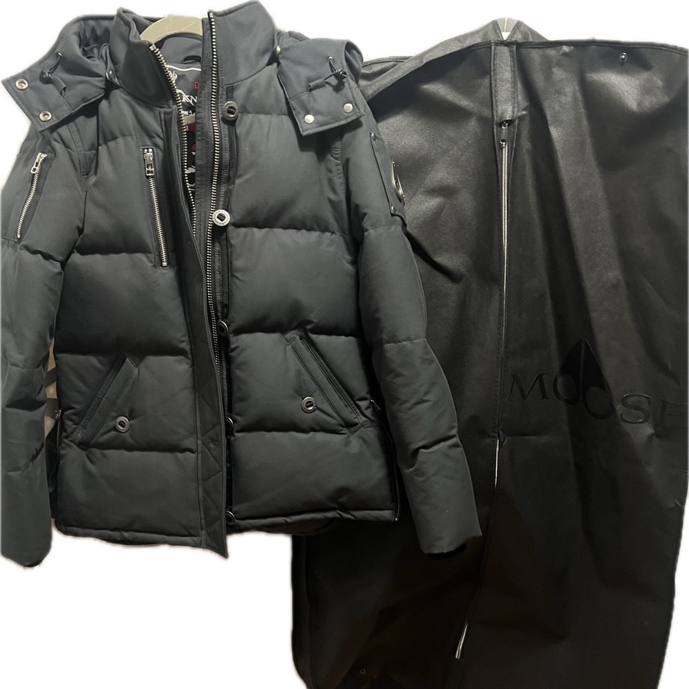 Moose knuckles coat like new - woman